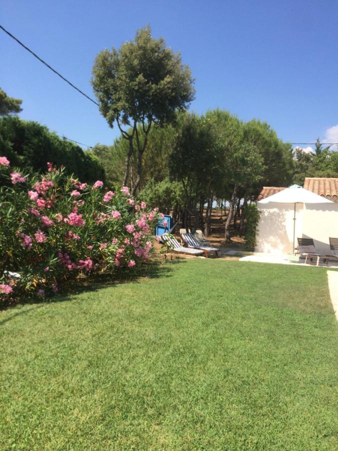 La Tangana Bed & Breakfast Rognes Exterior foto