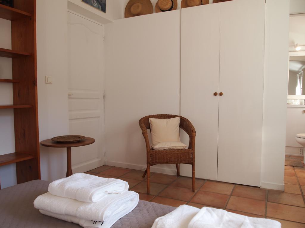 La Tangana Bed & Breakfast Rognes Exterior foto